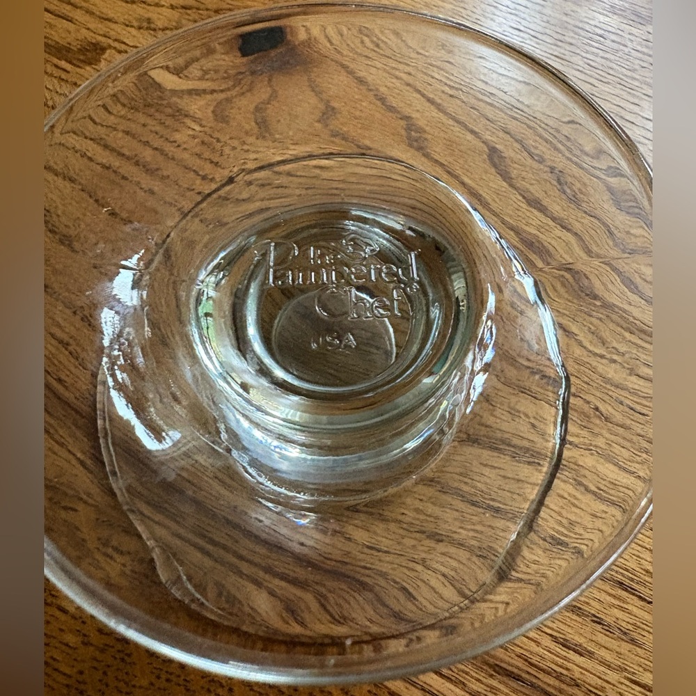 The Pampered Chef 3-piece Glass Pedestal Trifle Bowl with White Lid- vintage - Picture 9 of 13